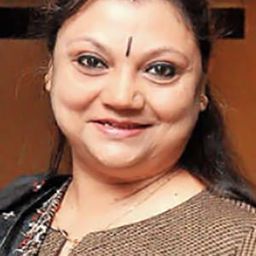 Mithu Chakrabarty 飾演 Arnab's Mother