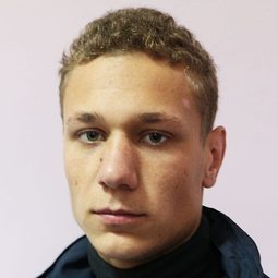 Ivan Tishko 飾演 Makar