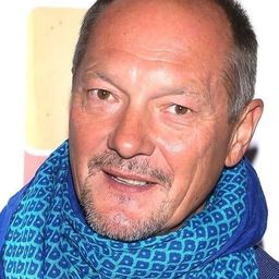 Tomasz Dedek - Tomorrow's Weather演員 飾演Policeman