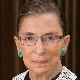 露絲金斯伯格 飾演 Self