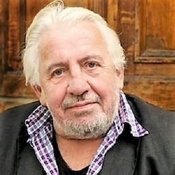 Horst Pinnow 飾演 Rolf