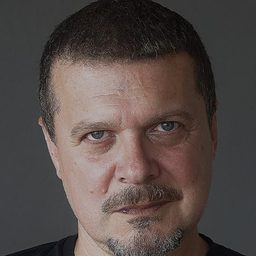 Ümit Belen 飾演 Bektaş