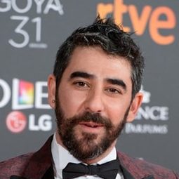 勞爾·希門尼斯 - 聖誕千里情演員 飾演José María