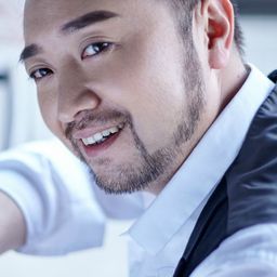 仁龍 飾演 Zhou Shihu