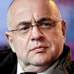 Miroslaw Neinert 飾演 Justyna's father