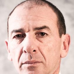 Dimiter D. Marinov 飾演 Oleg