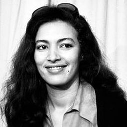 Leila Shenna 飾演 Rima