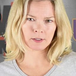 梅根·法倫巴克 飾演 Betty