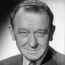 James Burke 飾演 Luke