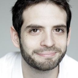 Thomas Sagols 飾演 Katch (voice)