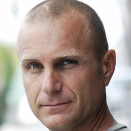 Phil Culotta - Storm Catcher演員 飾演Commando