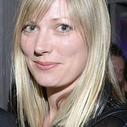 Elvira Lind - 芭比珍導演