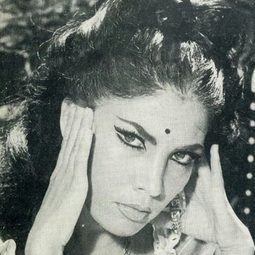 Irma Serrano 飾演 Saurina