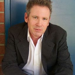 史帝夫·布萊克伍德 飾演 Richard Harrison