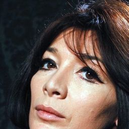 Juliette Gréco 飾演 Self