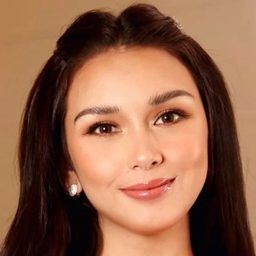 碧兒緹·岡薩雷斯 飾演 Shiela