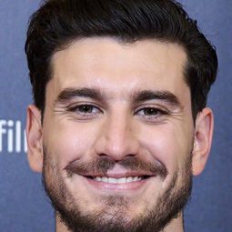 George Harrison Xanthis 飾演 John