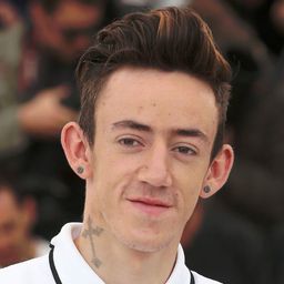 Brandon Lavieville 飾演 Ma Loute Brufort