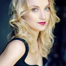 Evanna Lynch - 哈利波特：混血王子的背叛演員 飾演Luna Lovegood