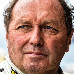 Jochen Mass 飾演 Self