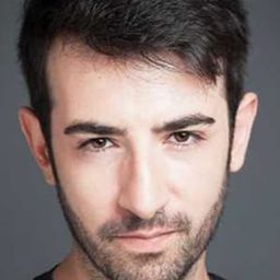 Bahadır Efe 飾演 Bedri