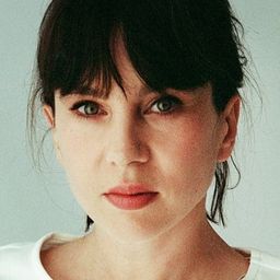 Delfina Wilkońska 飾演 Olga