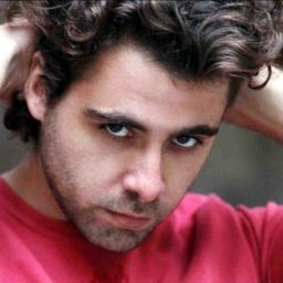 Roberto Infascelli 飾演 Jean-Jacques Renard