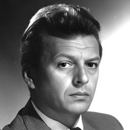 Gérard Tichy - Compañeros演員 飾演Lieutenant