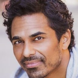 Tarun Shetty 飾演 Dr. Morar