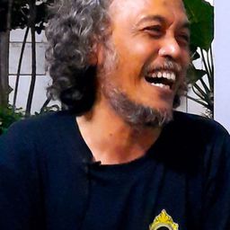 厄南多·古蘇莫 飾演 Parjo