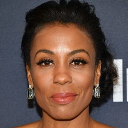 Karen Pittman - 一夜迷情演員 飾演Caroline