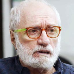 Paulo César Peréio 飾演 Paulo