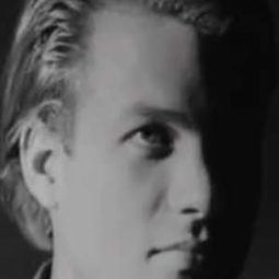 Paul America - 再見曼哈頓演員 飾演Paul