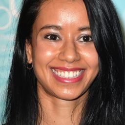 Sujata Day 飾演 Sleepy Woman