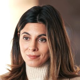 潔美-琳·辛格勒 - 離婚邀請演員 飾演Dylan