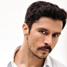 Darshan Kumaar 飾演 