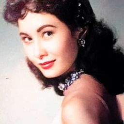 Charito Solis 飾演 Sor Matilde