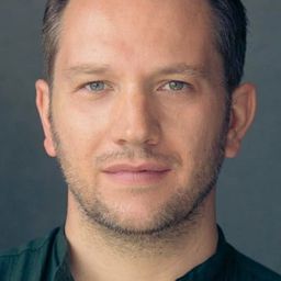 史考特·加納姆 飾演 Matt Cunningham