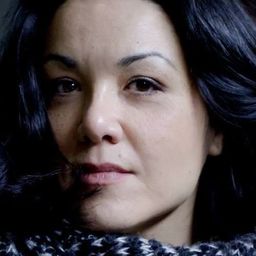 Pamela Cortes Bruna 飾演 Paula