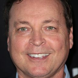 巴比·法拉利 - 偷食通行證導演