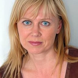 Birgit Bofarull 飾演 Vicki