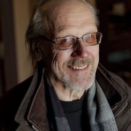 Heikki Nousiainen 飾演 Eetun isä