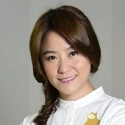 海裕芬 飾演 Maggie