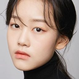 Park Yoon-young 飾演 Woo Hyung-joo (Young)