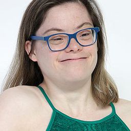 Gloria Ramos 飾演 Collantes