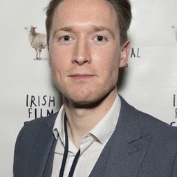 多明尼克·麥夏爾 飾演 Healy