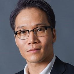 山下 徳久 飾演 