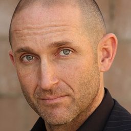 David Sommer - 六條道路通日落演員 飾演Tyler