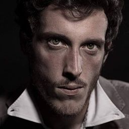 Andrea Ottavi 飾演 Carabiniere Arresto #5