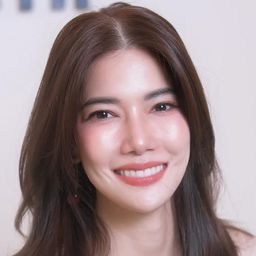 Kannaporn Puangtong 飾演 Ploy